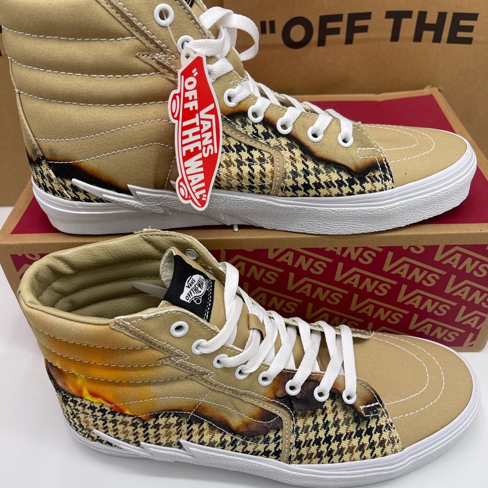 Vans WMNS Sk8-Hi Bolt (Big Reveal) Taos Taupe Sneakers 
 Houndstooth Pattern - Picture 2 of 16